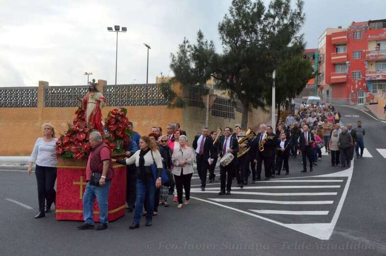 Momento de la procesión de este sábado (Foto Francisco Javier Santana)